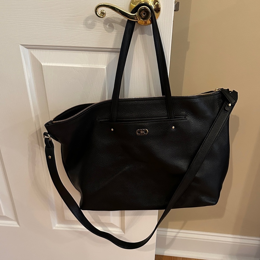 Ferragamo black Leather shoulder  Bag
